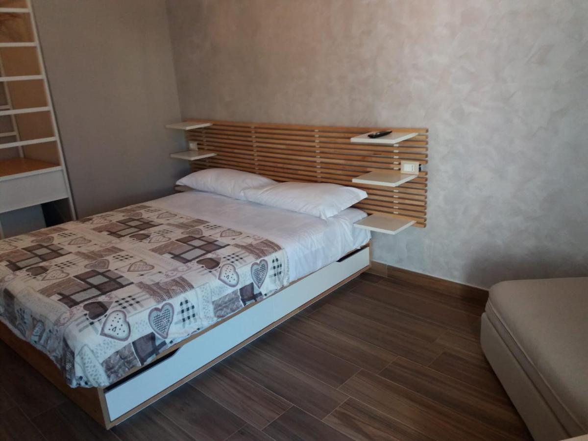 A.J. B&B Lesina Eksteriør billede